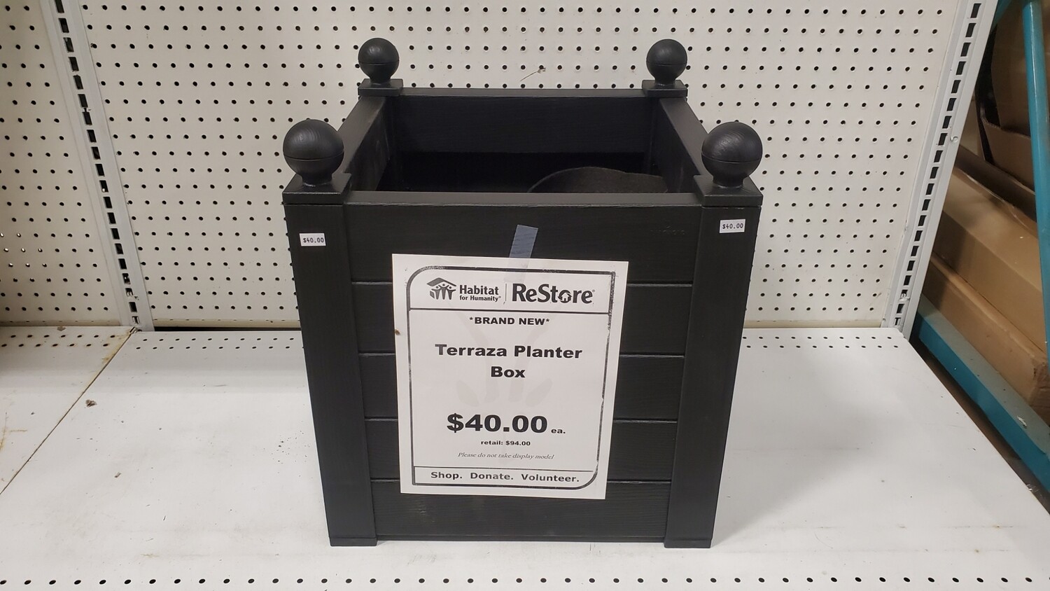 Terraza Planter Box