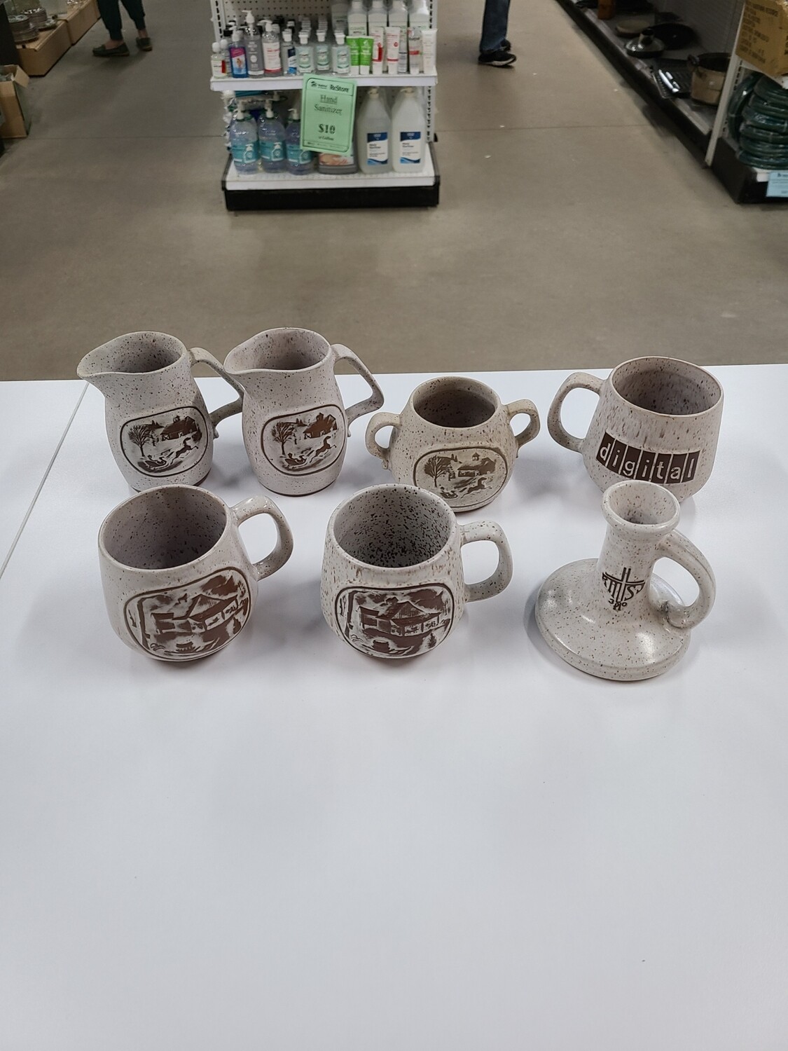 7 Pieces of Goss Vermont Pottery