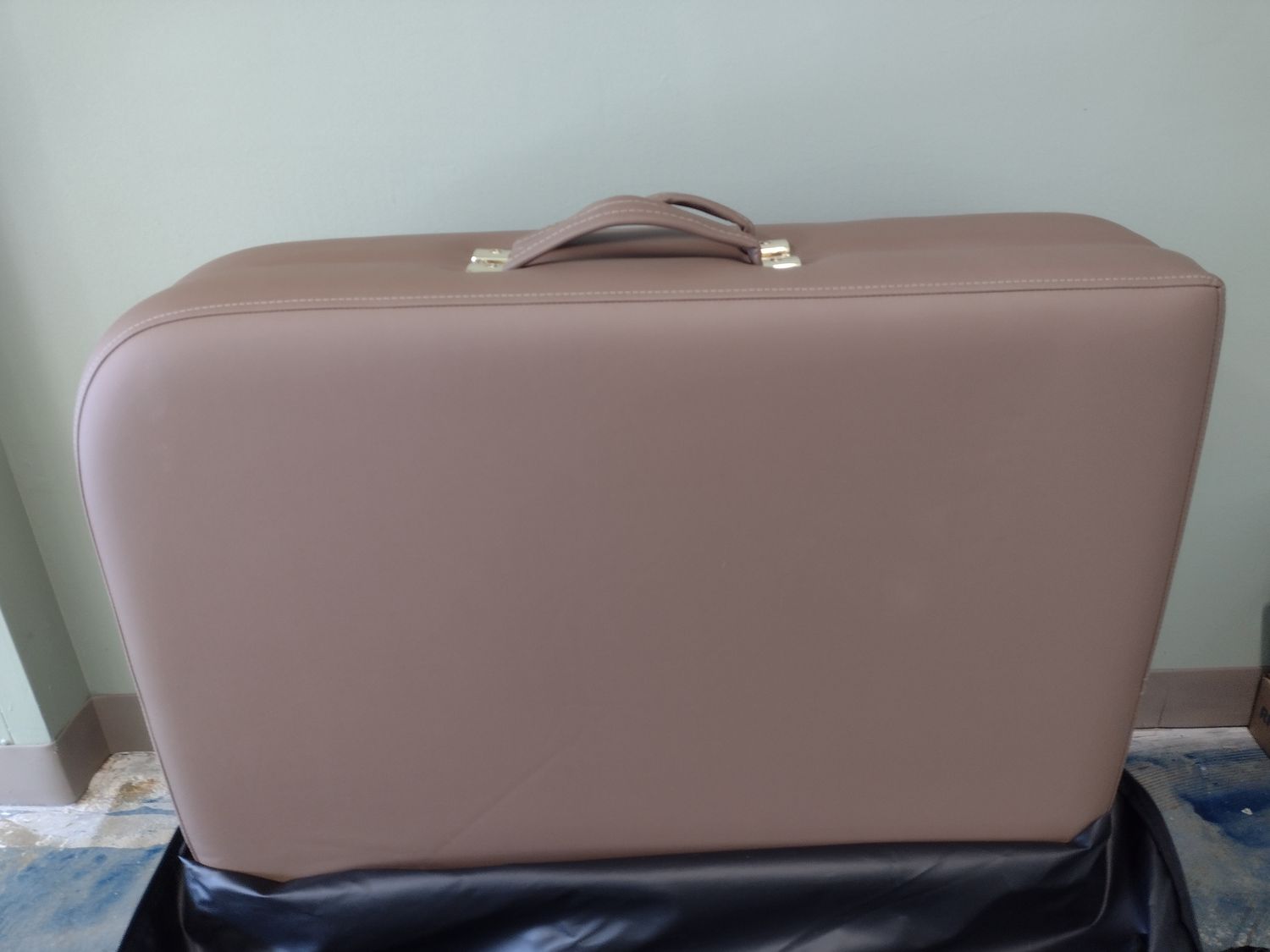 Earthlite Portable Massage Table