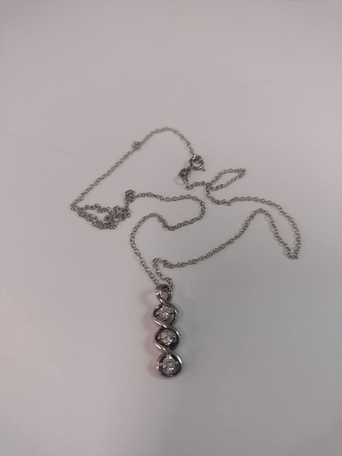 925 Silver Pendent - Three Clear Stones