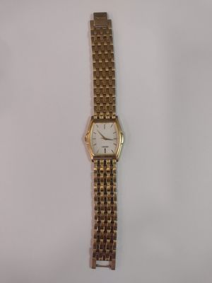 Seiko Wristwatch -  v701-5220