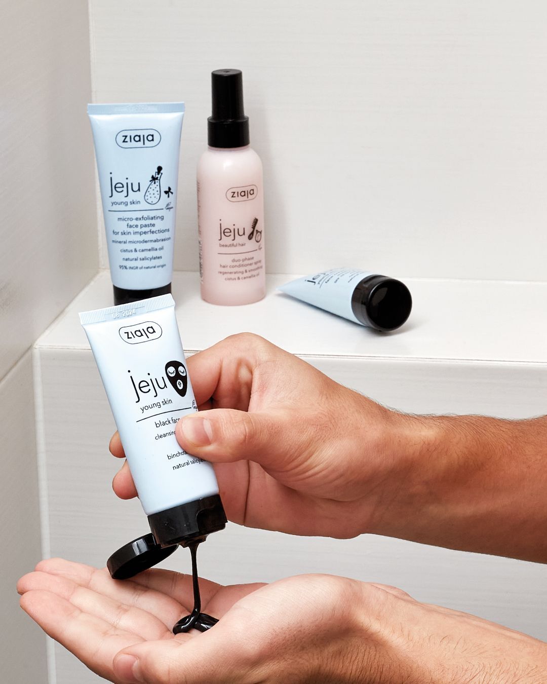 Ziaja JEJU YOUNG SKIN tiefenreinigende schwarze Gesichtsmaske 50ml