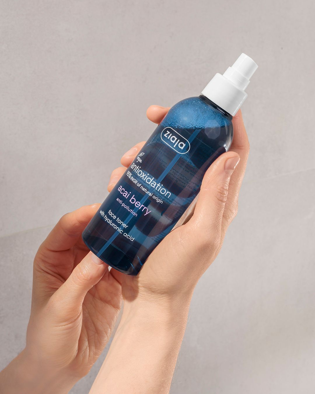 Ziaja ACAIBEERE antioxidativer Gesichtstoner mit Hyaluronsäure 200ml