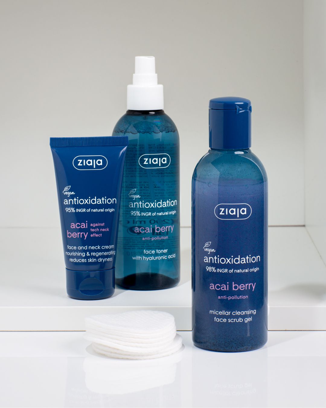Ziaja ACAIBEERE antioxidatives Gesichtspflege-Set mit 5 GRATIS Gesichtsmasken