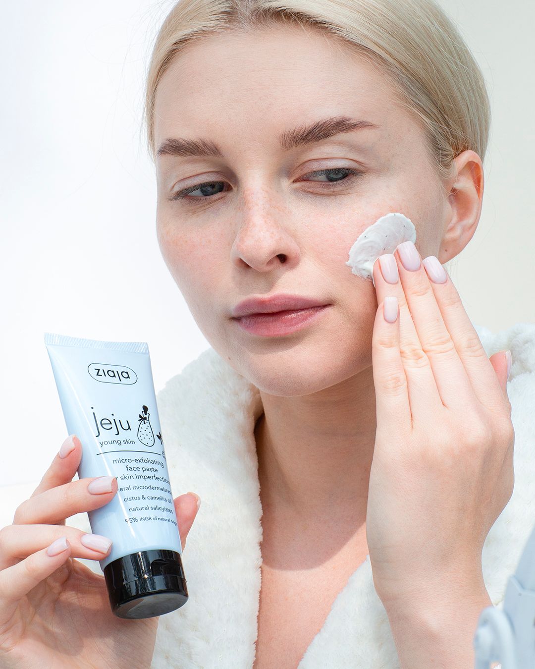 Ziaja JEJU YOUNG SKIN Mikro-Peeling Gesichtspaste 75ml