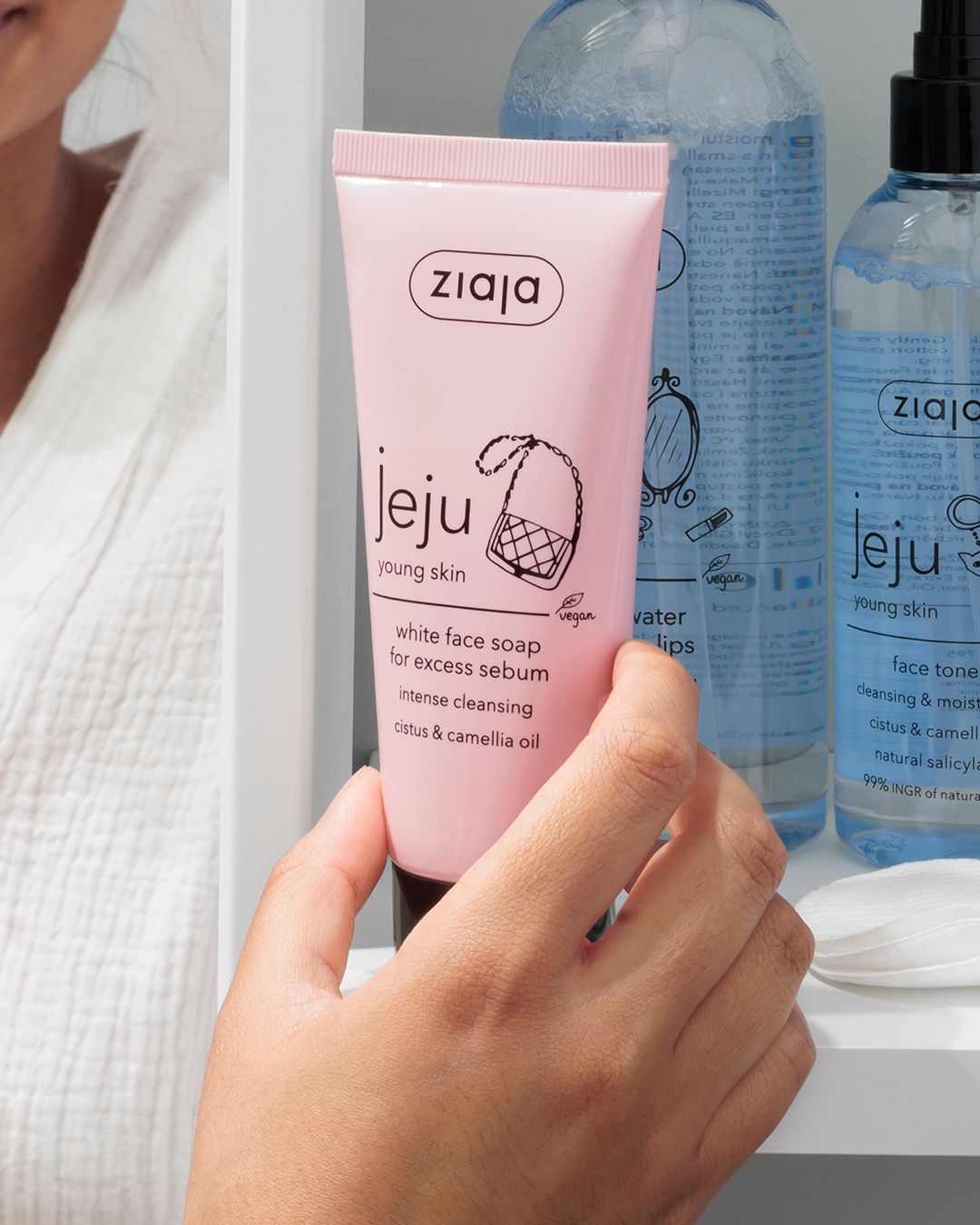 Ziaja JEJU YOUNG SKIN weiße Gesichtsseife zur Talgregulierung 75ml
