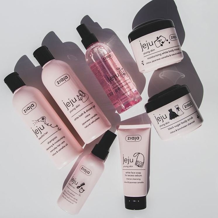 Ziaja JEJU YOUNG SKIN weißes Bade- und Duschgel 300ml