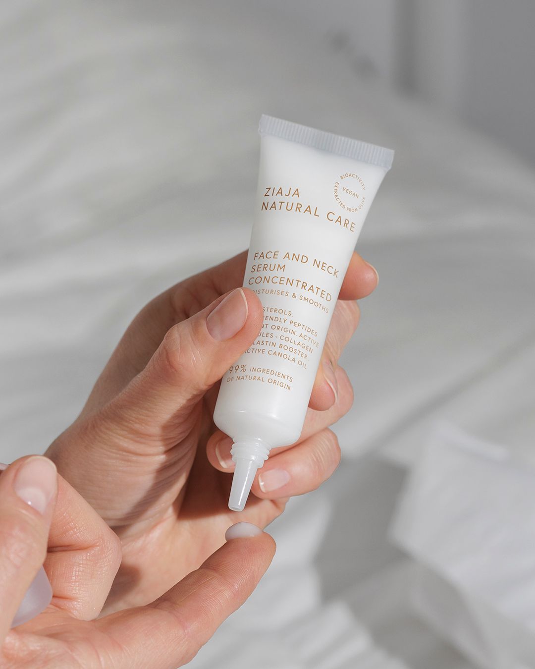 Ziaja NATURAL CARE konzentriertes Serum für Gesicht und Hals 30ml