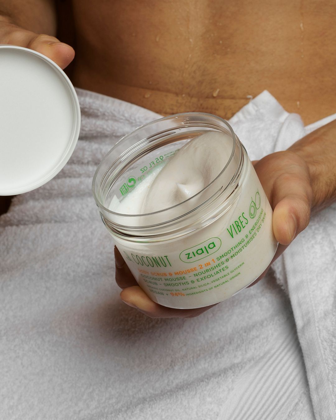 Ziaja COCONUT VIBES Körperpeeling & Mousse 2 in 1, 270ml