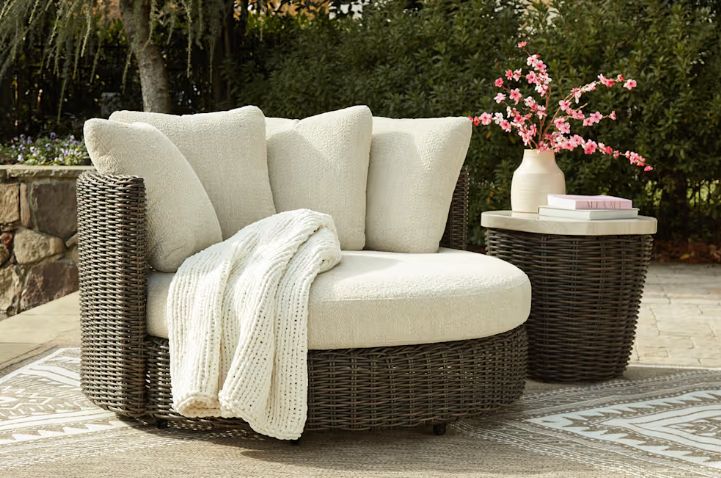 Ashley | Kimora Outdoor Swivel Lounge Chair