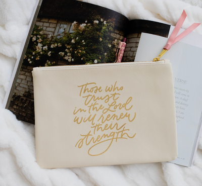 Isaiah 40:31 Accessory Pouch