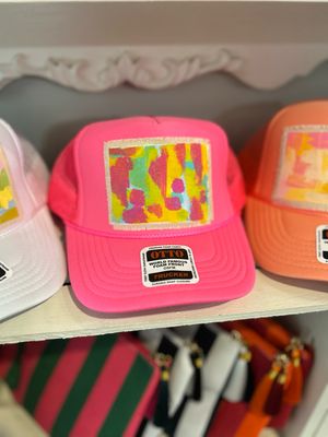 R.Anne Brim Trucker, Pink Abstract