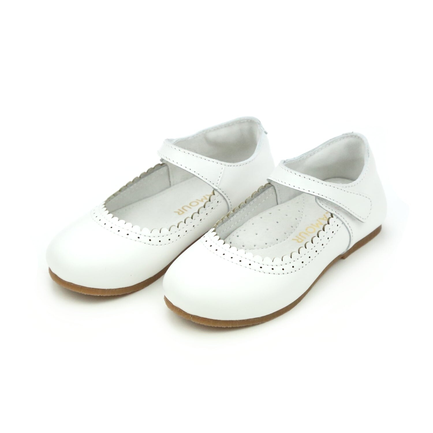 L&#39;Amour Lucille scalloped edge white leather dress shoes