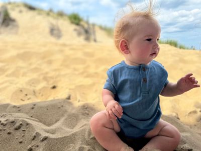 Me &amp; Henry 100% cotton ribbed knit navy onesie-Jibe