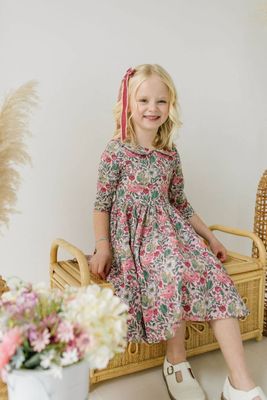 Ollie Jay  Rubina dress in Meadow Bloom. Collared neck in front and back
