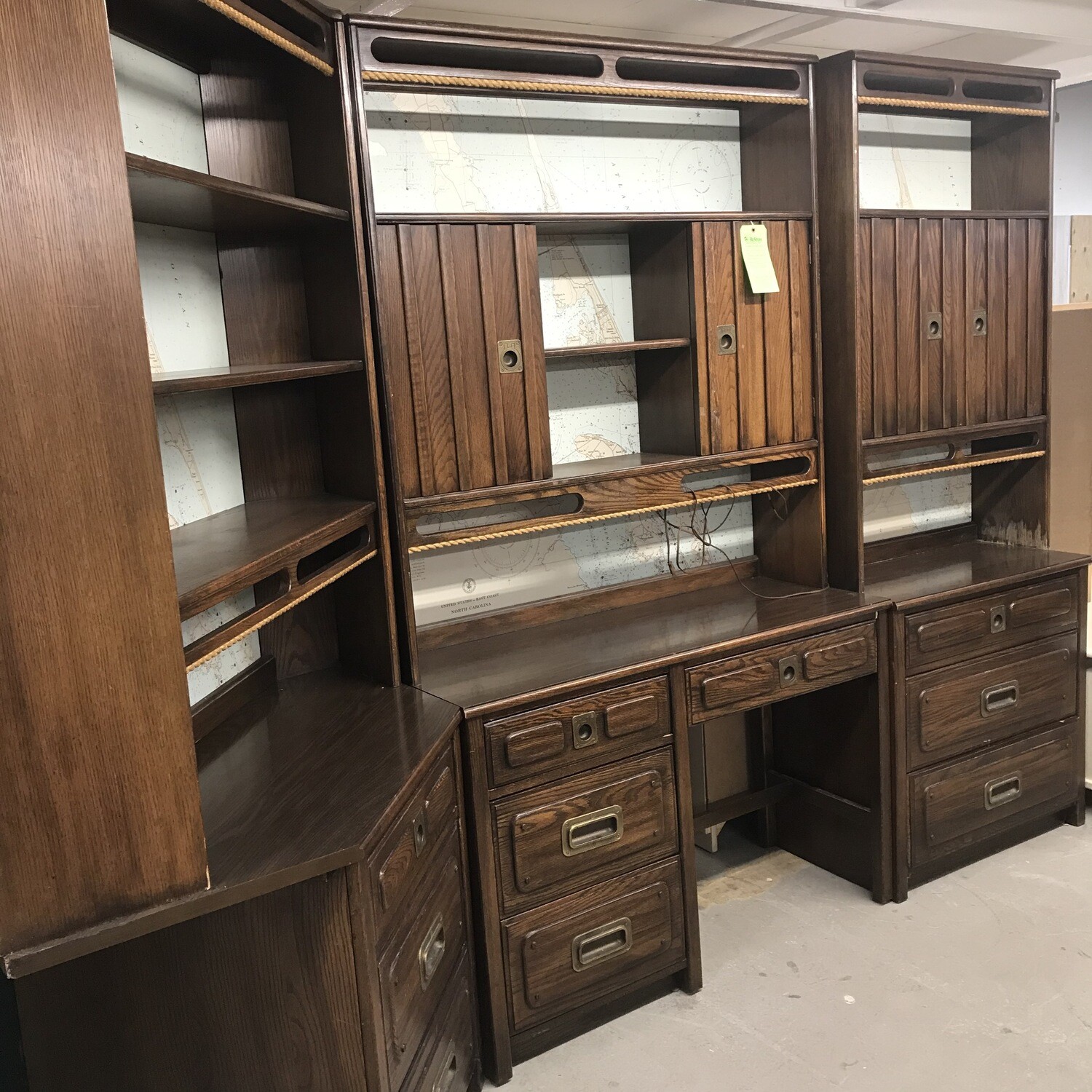 Thomasville 6piece Corner Wall Oak Office Unit wMap