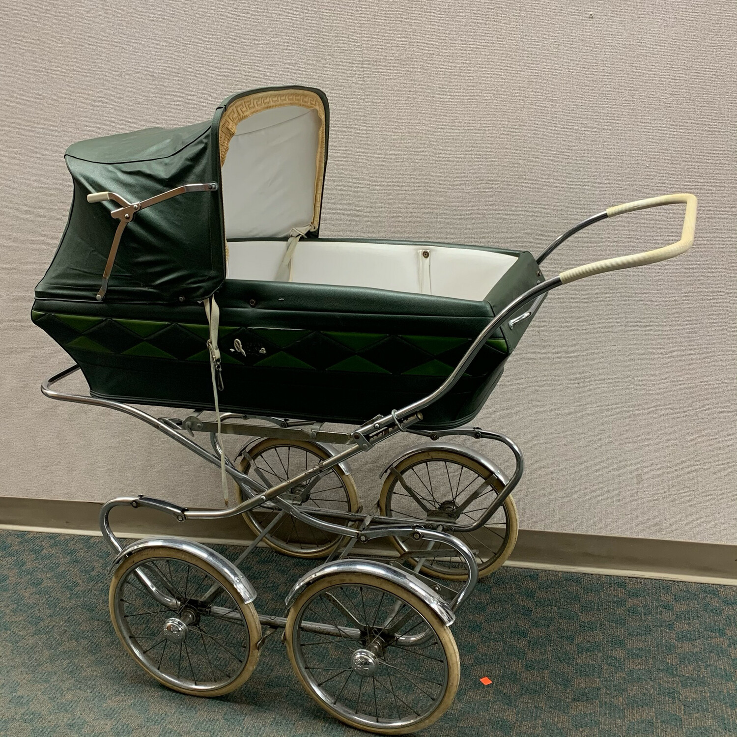 Bilt Rite Vintage Decorative Baby Carriage