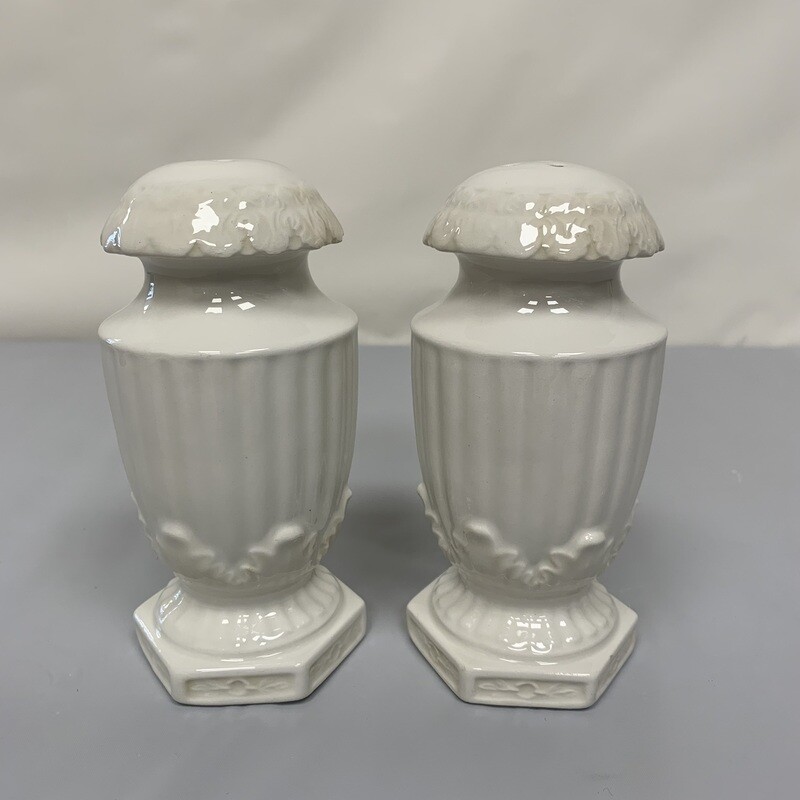 Lenox &quot;Butler&#39;s Pantry&quot; Salt and Pepper Set