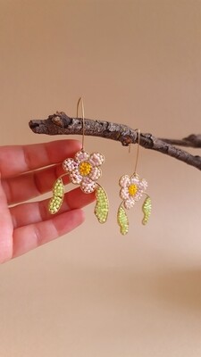Aretes &quot;NIKTÉ&quot; largos