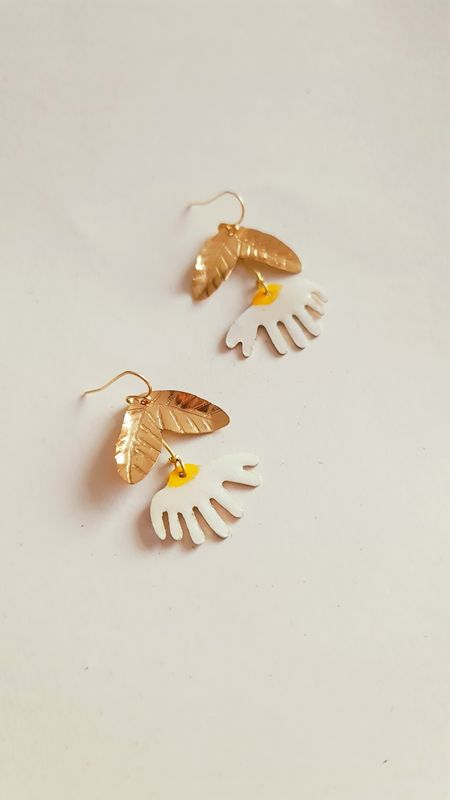Aretes &quot;MARGARITAS&quot; largas