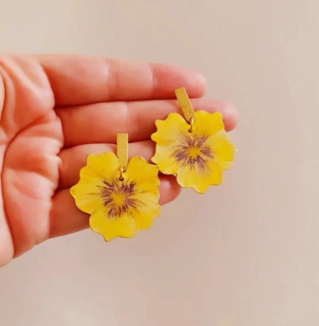 Aretes &quot;FLOR PENSAMIENTO&quot;