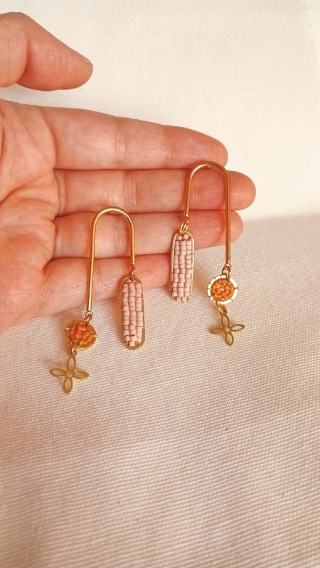 Aretes &quot;MÓVIL ESTELAR &quot;