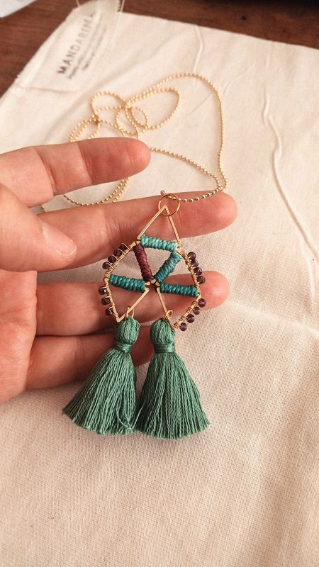 Collar "Barrilete" largo