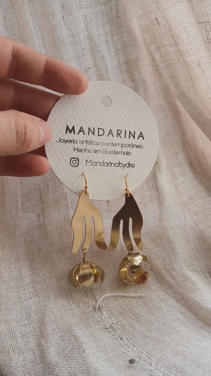 Aretes "FLOR DE IZOTE" grande