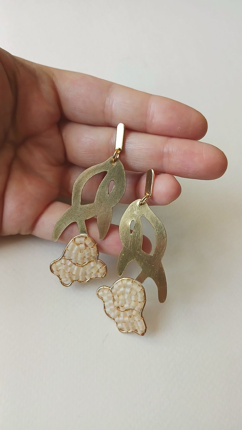 Aretes "MATILISGUATE"  Largos latón y miyuki