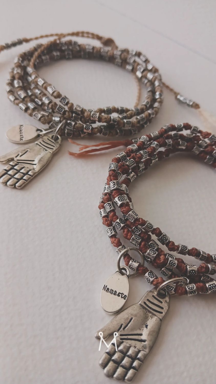 Pulsera o collar "NAMASTE"