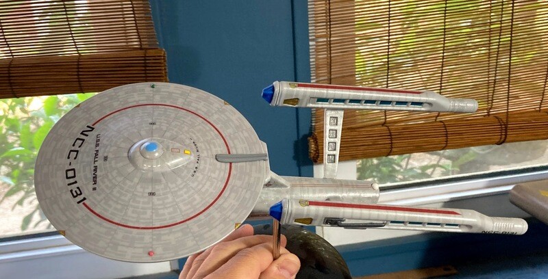 1000 Scale - Endeavour Class Conversion kit for the 1000 Scale Enterprise.