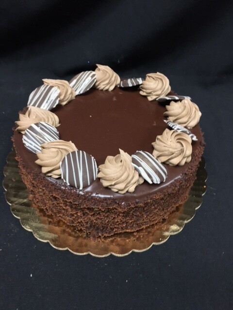 Chocolate Lovers Cheesecake 7&quot; (serves 8)