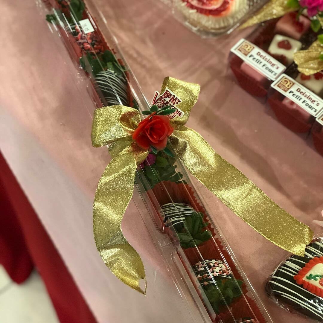 Fancy chocolate covered strawberry longstem (6 or 12pack)