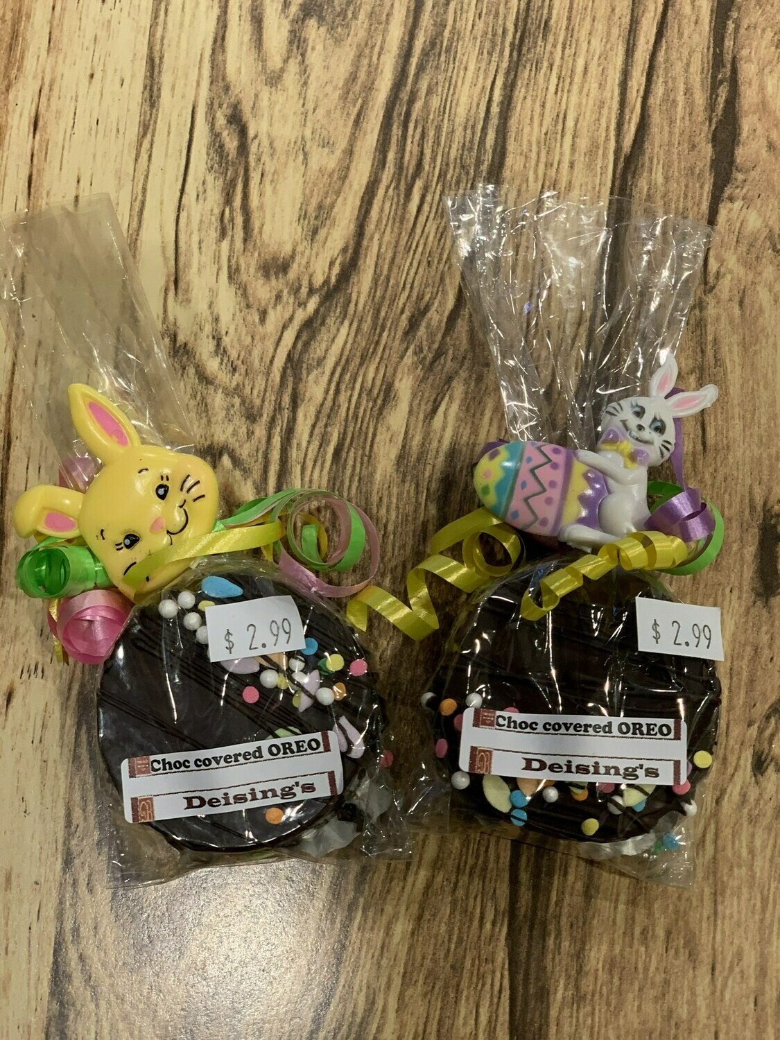 Chocolate covered Oreo (single)