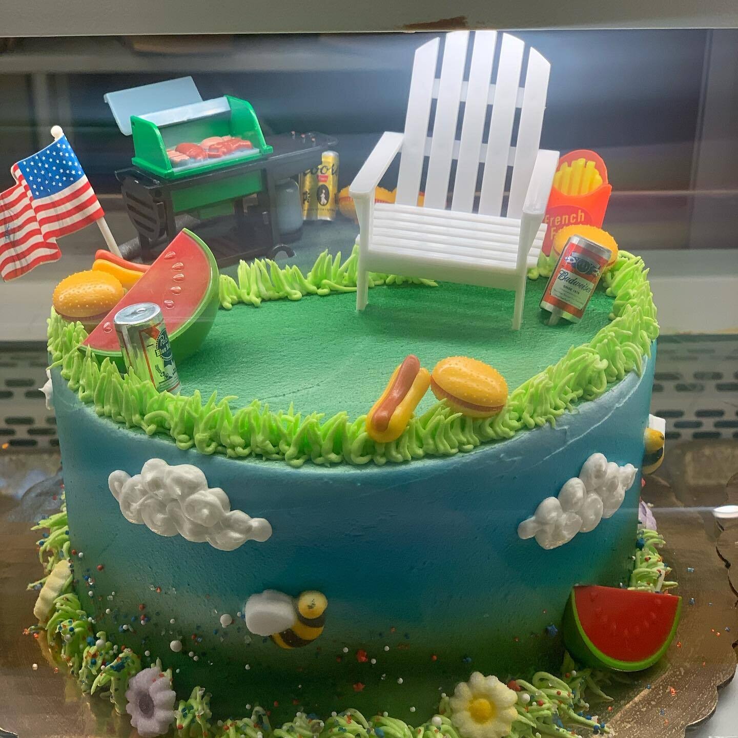 BACKYARD BBQ cake (serves 9-10)
