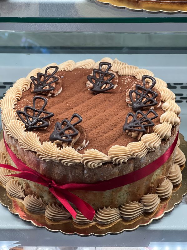 Tiramisu Cake