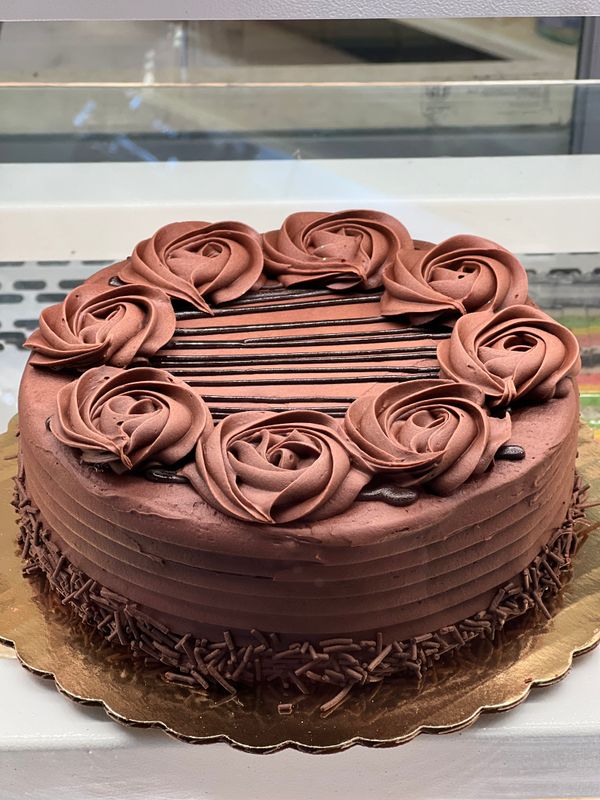 Fudge Cake 7" (serves 8)