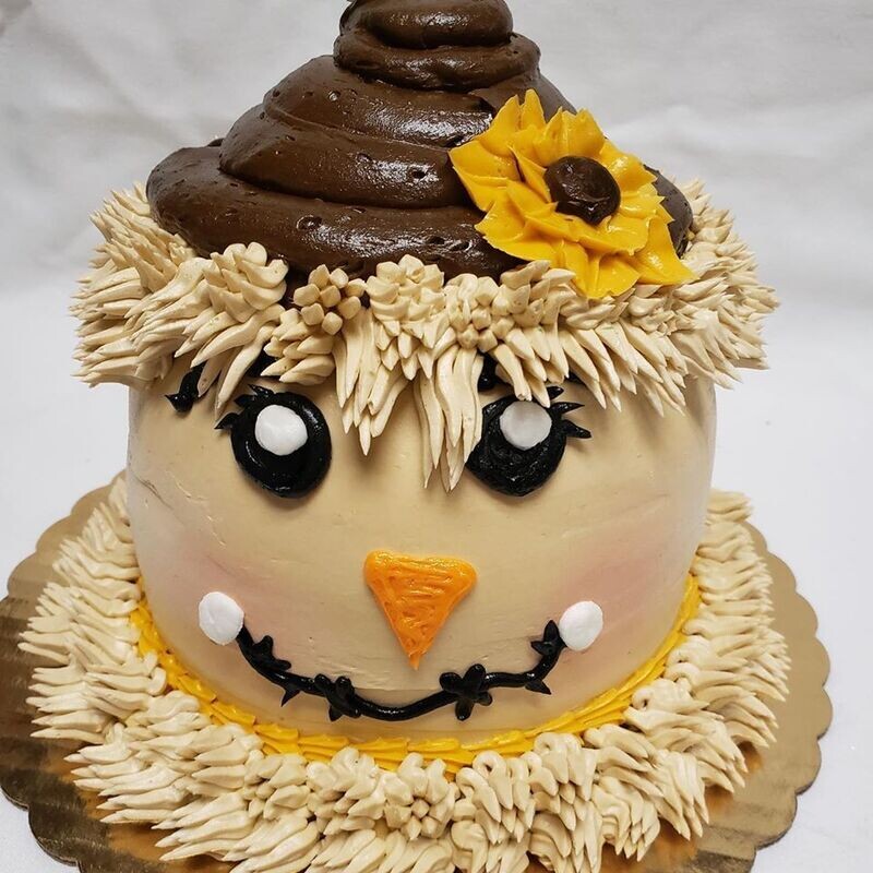 Scarecrow Cake 6"