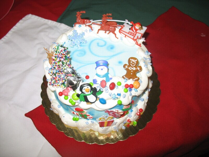 Winter Wonderland Cake 7" (serves 9-10)