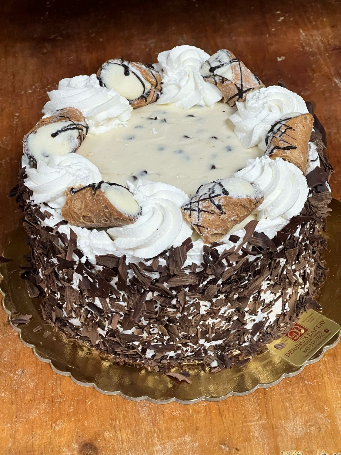 Cannoli Cake