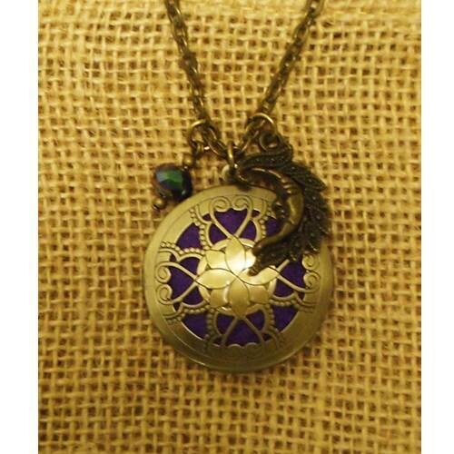 Crescent Moon - Aromatherapy Diffuser Necklace