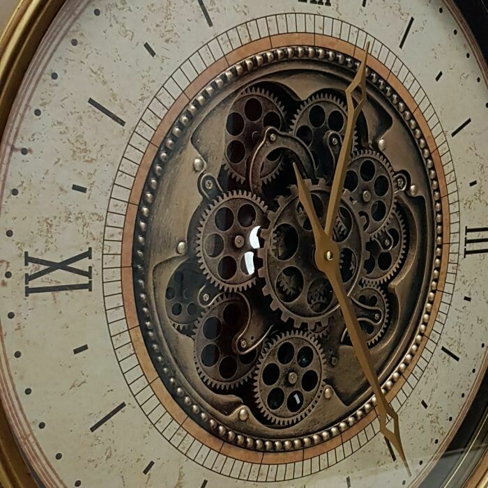 TQ-Y678 - CHILLI TEMPTATIONS: D60cm Round Milan Exposed Gear Movement Wall Clock - Gold And Cream