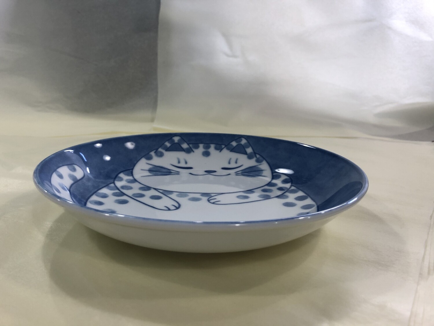 CONCEPT JAPAN - Spotty Cat Plate - Dimensions (approx.): 19.5cm (W) x 3.5cm (H)