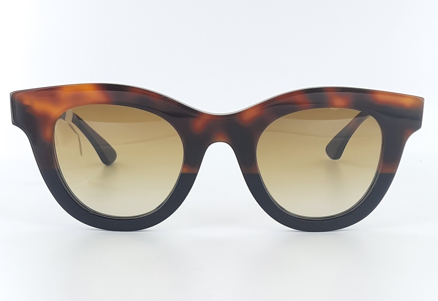 Thierry Lasry CONSISTENCY 010 47 25