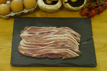 Sweet Dry Cured Streaky Bacon 200g Sweet Dry Cured Streaky Bacon 200g