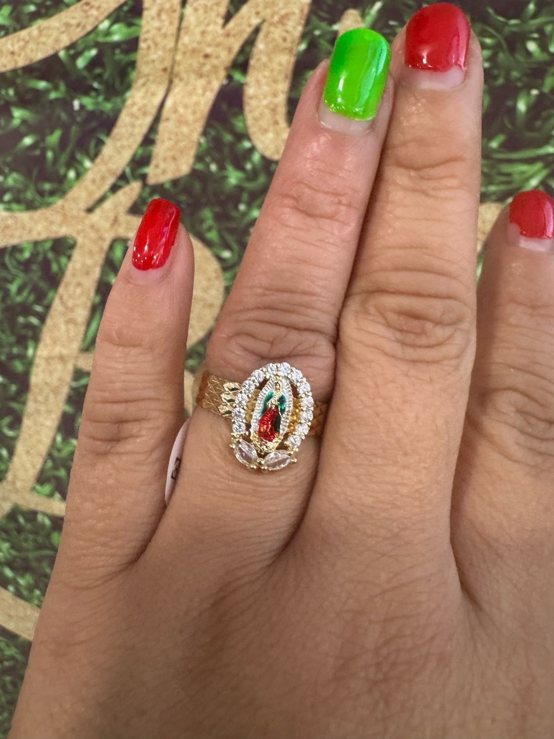 Anillo de la virgen oro laminado 