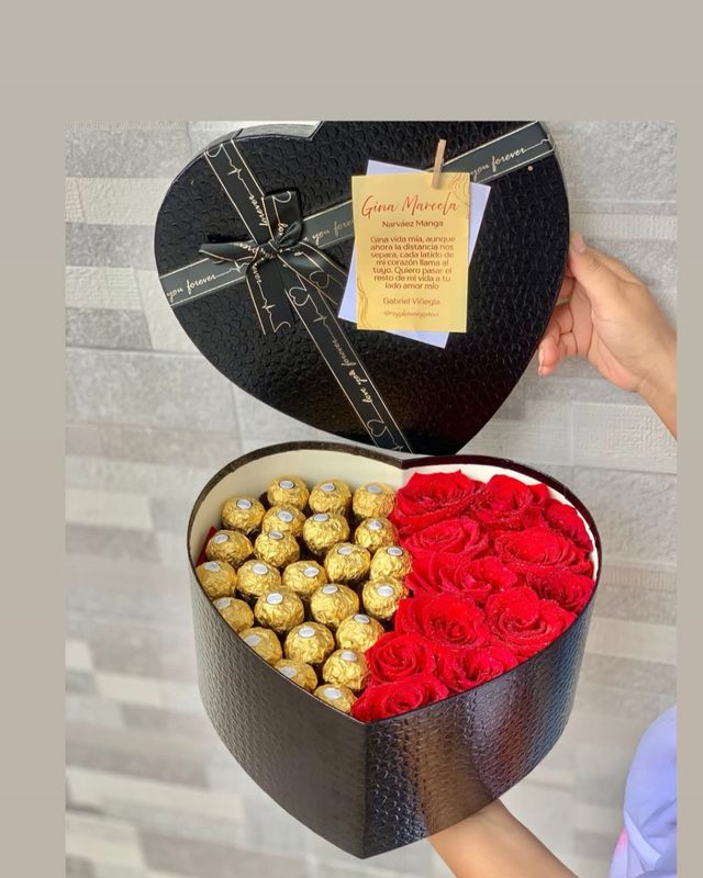 Rosas y chocolates 