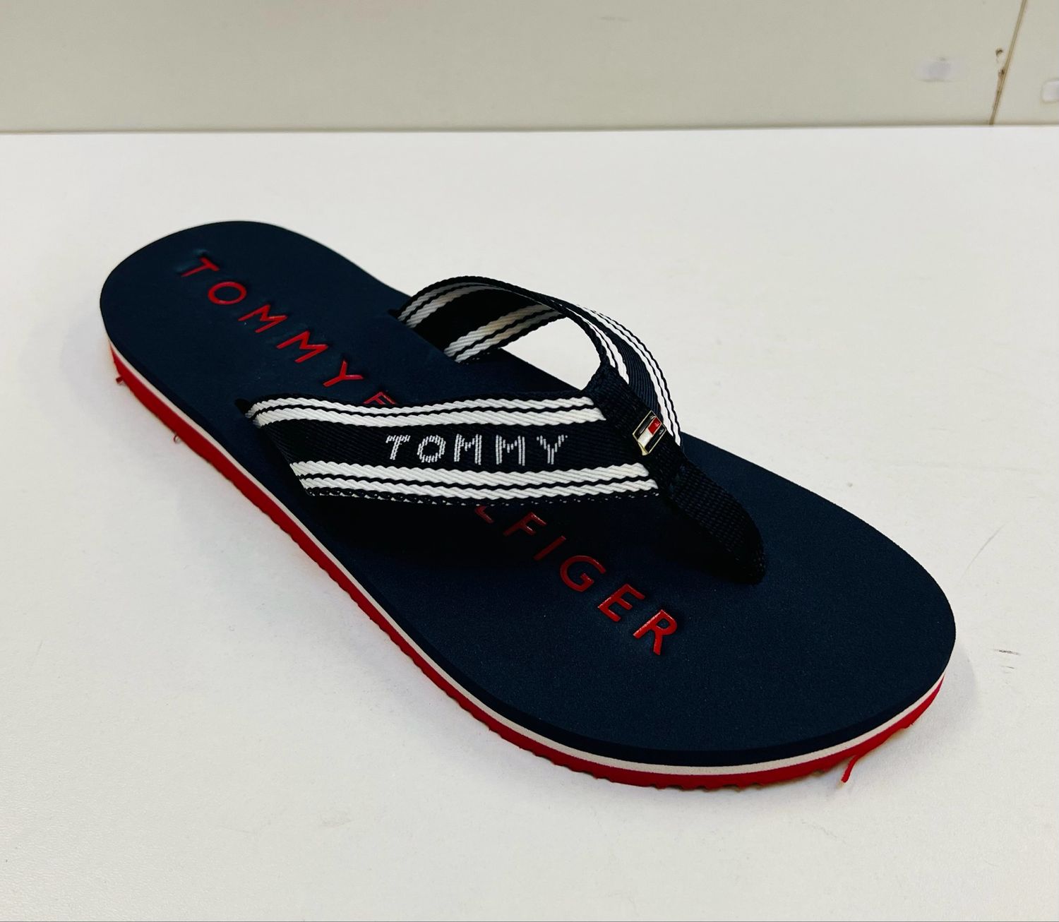 Tommy Hilfiger