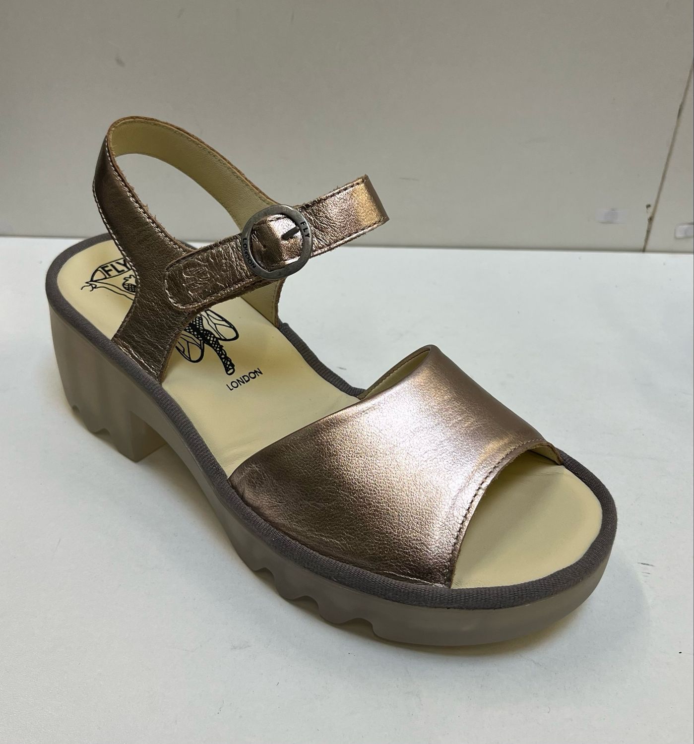 Fly London Fly London