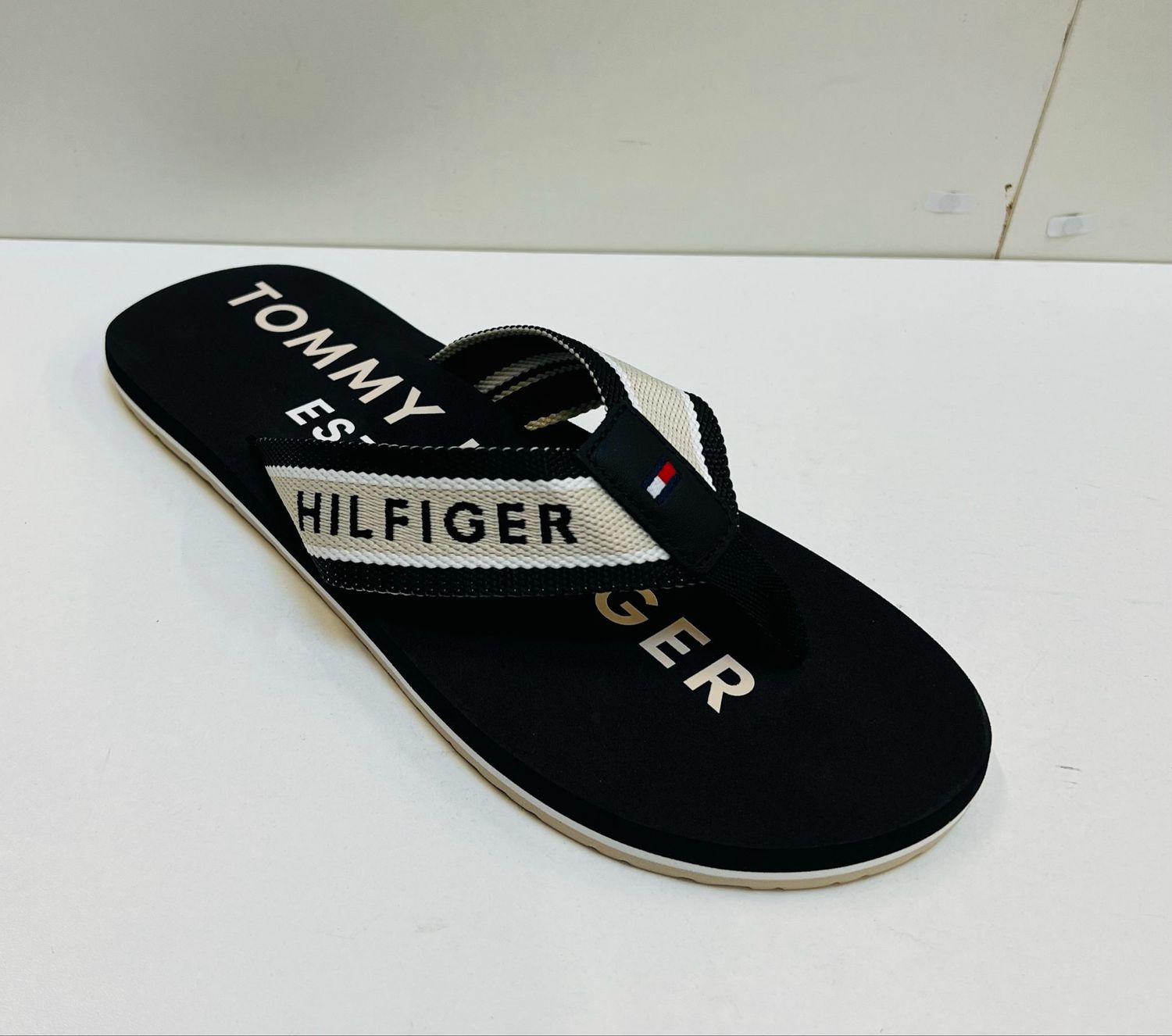 Tommy Hilfiger